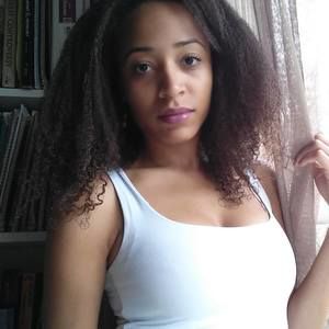 Meet your Posher, Charis